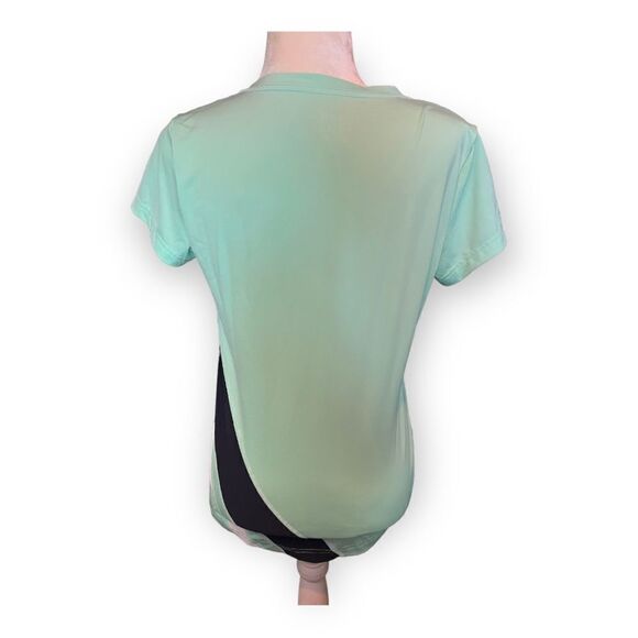 FILA Short Sleeve Top - Picture 2 of 3